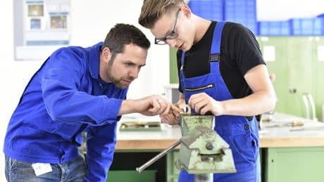 Ausbildung von Minderjährigen: Diese Regeln gelten