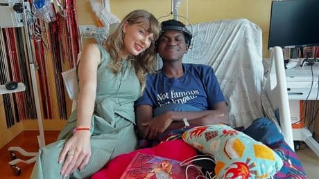 Unvergesslicher Moment  - Taylor Swift überrascht kranke Kinder