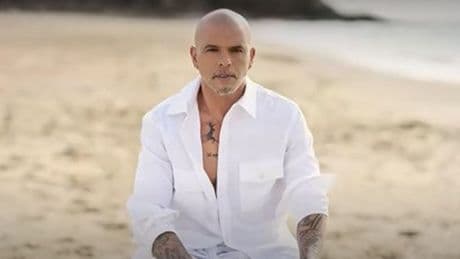 Au concert du chanteur israélien Eyal Golan à Paris, des visuels à la gloire de l’armée israélienne projetés sur scène