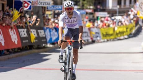 Vijf vragen over de Tour de France aan oud-prof Johnny Hoogerland: ’Iedereen vraagt zich af wat de tactiek van Visma was’