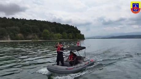 Jandarma 24 saat görevde: Sapanca Gölü didik didik denetlendi