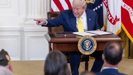 Trump lleva al límite la guerra arancelaria: así es el nuevo orden mundial del comercio