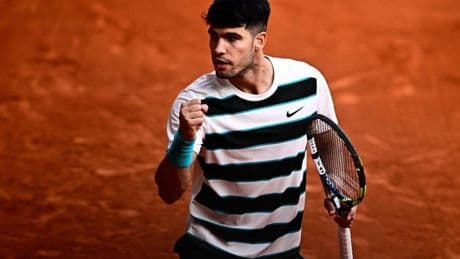 Alcaraz, con deportividad a cuartos de final de Roland Garros