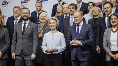Pologne : les coups de main d’Ursula von der Leyen à Donald Tusk