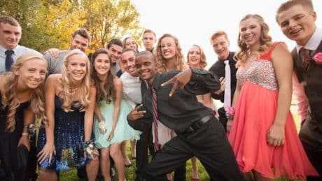 Three savvy money tips to keep down the costs of your kids’ prom
