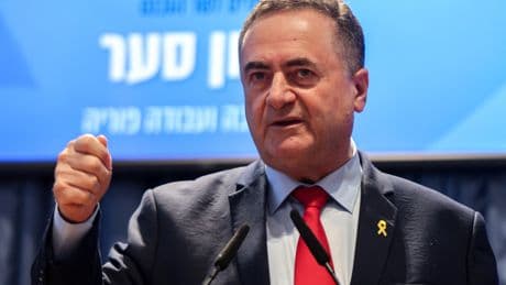 Le ministre israélien de la Défense met en garde l’Iran : «Téhéran brûlera» si les tirs de missiles se poursuivent