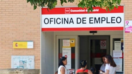 El trámite obligatorio para cobrar a futuro el subsidio de mayores de 52 años si aún no tienes la edad