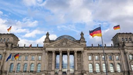 Regierung muss gigantische Löcher stopfen – Haushaltsplanung weist Lücke von 172 Milliarden Euro aus