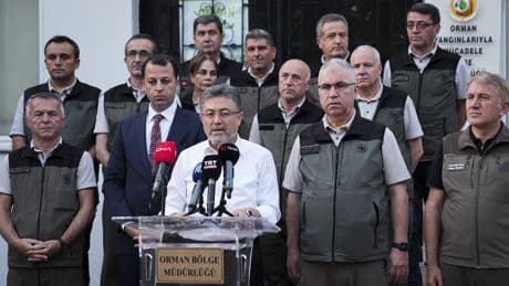 Bakan Yumaklı duyurdu: Bugün Türkiye'de 67 yangın çıktı
