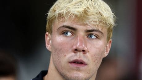 Hojlund-Elmas al Napoli: parte l&rsquo;assalto. Nico Paz, il Como dice no a 50 milioni!