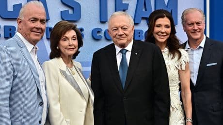 Cowboys owner Jerry Jones reveals decade-long stage 4 cancer fight — and how he survived