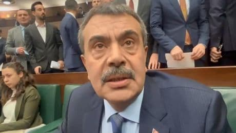Bakan Tekin’den Kürtçe yanıtı: Atılması gereken her türlü adım atıldı
