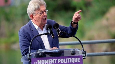 Pourquoi Mélenchon place sa guerre contre les médias au centre de sa rentrée politique