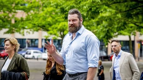 ’Dutch Giant’ Olivier Richters in rechtbank voor kort geding over documentaire