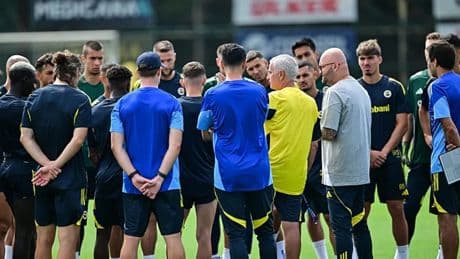 Fenerbahçe'nin Feyenoord maçı kamp kadrosu açıklandı!