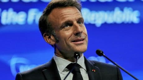 Après la gifle conjugale, la claque politique