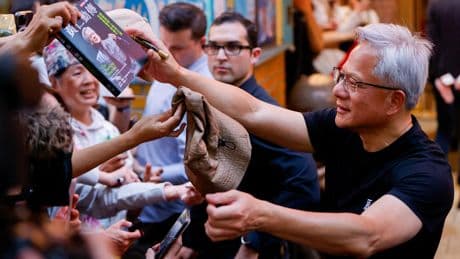«C’est la fierté de Taïwan, on l’aime tous» : le culte de Jensen Huang, PDG de Nvidia, enflamme son pays natal