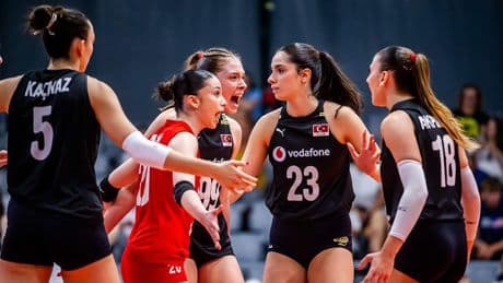 19 Yaş Altı Kadın Milli Voleybol Takımı, Dünya Şampiyonası'nda çeyrek finale yükseldi