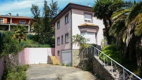 Horrorhaus in Spanien: Eine Nachbarin hörte nur die Schreie