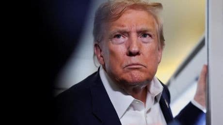 Jeffrey Epstein: Epstein-Schlüsselzeugin hat laut Trump in seinem Klub gearbeitet
