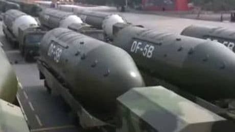 "Può colpire gli Usa": la Cina "svela" il missile nucleare DF-5