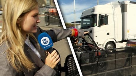 Formule 1-trucks botsen bij ingang circuit: 'Flinke schade!'