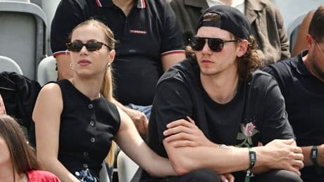 Überraschender Tennis-Gast - Eishockey-Star Seider verschläft NHL Finals