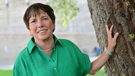 Margot Käßmann über Asyl: »Die Kirchen verschaffen den Behörden mehr Zeit, um eine humanitäre Lösung für Menschen zu finden«