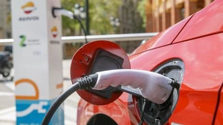 ¿Cuánto sabes de coches eléctricos? Un estudio asegura que nolosuficiente