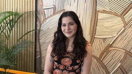 Lauren Roberts, escritora: "A las personas sin poder no se nos suele escuchar"