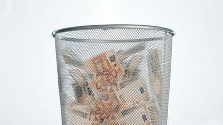 Epargne : pourquoi les Français modestes perdent de l’argent