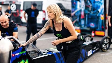 Flüssiger Sprengstoff als Antrieb – die schnellste Frau Europas