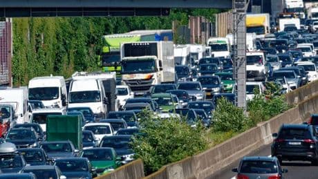 Christi-Himmelfahrts-Wochenende: Lange Staus auf NRW-Autobahnen und Strecken in die Niederlande erwartet