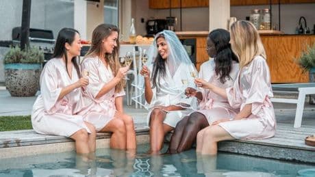 'Friend wants me to pay £200 for bride's hen party - but I didn't go'