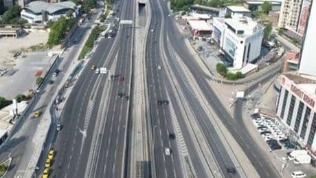 İstanbul'da yollar boş kaldı! Yoğunluk: % 6 oldu!