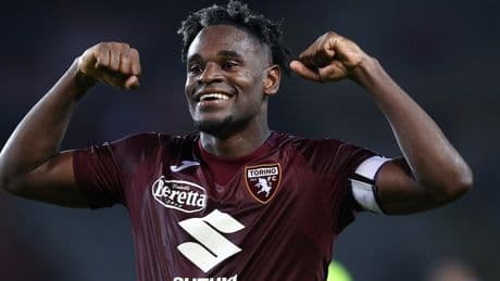 <p>Zapata, voglia di Torino: 6 ore al Filadelfia</p>