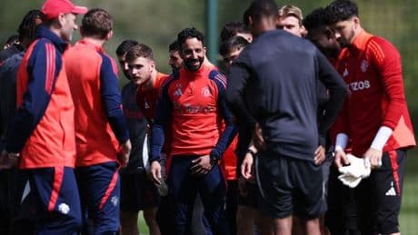 Man Utd star finally set to agree to transfer after former team-mate steps in