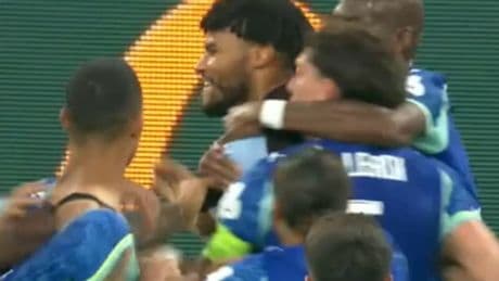 OM-Aston Villa: maillot déchiré de Greenwood, embrouille Emery-De Zerbi... fin de match tendu au Vélodrome