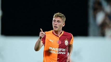 Galatasaray'da genç oyuncunun sözleşmesi uzatıldı!