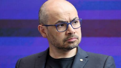 Demis Hassabis, sobre el gran sueño de Elon Musk: "Si esto sale mal, estar en Marte no te ayudaría"