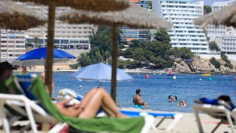 Urlaubsplanung: Deutschen ist Preis beim Reisen wichtiger als Nachhaltigkeit