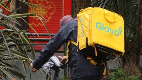 Glovo vence a Just Eat y se libra de la demanda de 300 millones por competencia desleal