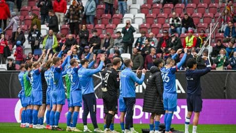 Fußball-Bundesliga: "Sehr effektiv": Furiose Kieler stürmen Richtung Relegation