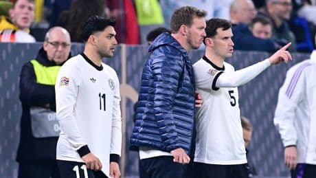 Bereitet er etwa Transfer vor? - DFB-Kicker wechselt zu Star-Berater