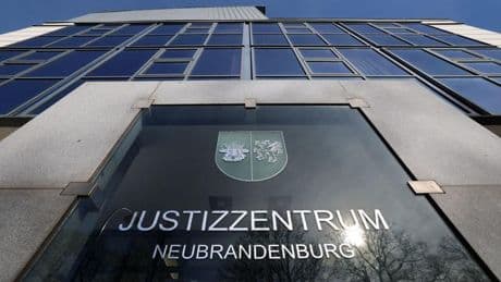 Urteil: 14 Kilo Kokain im Auto - mehrjährige Haftstrafe für Fahrer