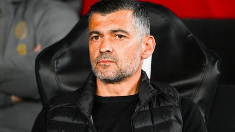 Foot : indécis sur son avenir, l’entraîneur de l’AC Milan Sergio Conceiçao réclame «des comptes à la fin»