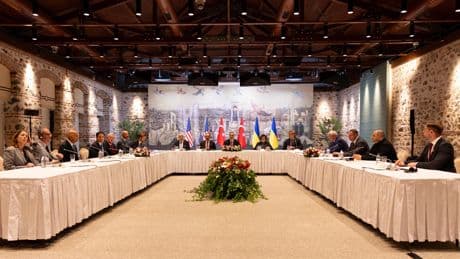 Colloqui Russia-Ucraina a Istanbul: nessuna svolta, ma si apre la strada a un possibile incontro tra Putin e Zelensky