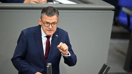 Vom Kanzler Merz persönlich verfügt: Kiesewetter fliegt aus Kontrollgremium