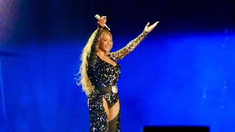 Beyoncé Pauses Houston Concert After Car Prop Malfunction Left Her Dangling Over Crowds