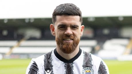 Liam Donnelly joins St Mirren as midfielder reunited with Stephen Robinson